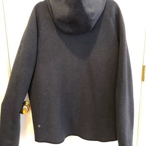 Men’s Lululemon zip up hooded dk blue jacket, XXL